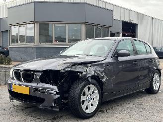 BMW 1-serie 118i AUTOM High Executive picture 3