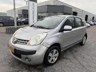skadebil auto Nissan Note 1.6 First Note 2006/8
