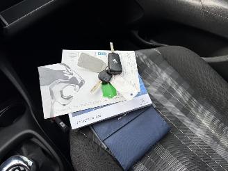 Peugeot 108 1.0 e-VTi Active picture 21