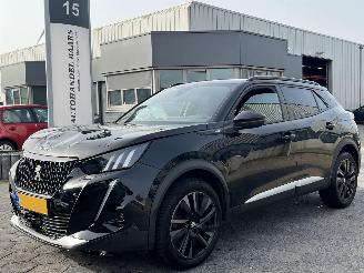 skadebil auto Peugeot 2008 1.2 PureTech GT 2022/11