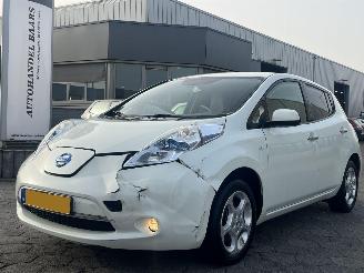 Vaurioauto  passenger cars Nissan Leaf Base 24 kWh 2013/3
