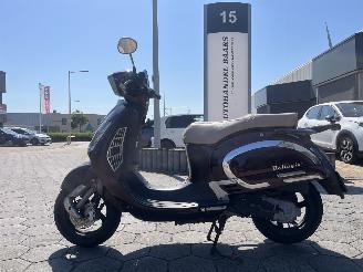 damaged scooters Yiying  Classic 2014/7