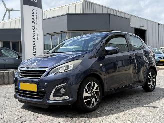 Voiture accidenté Peugeot 108 1.2 VTi Allure 2015/1