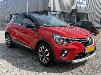 Renault Captur 1.0 TCe 100 Intens picture 3