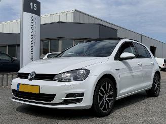 Unfallwagen Volkswagen Golf 1.2 TSI Comfortline PANO 2014/3