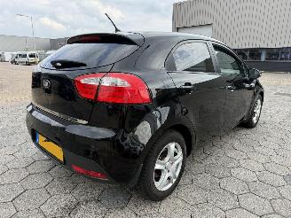 Kia Rio 1.2 CVVT Super Pack picture 4