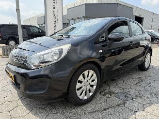 Schadeauto Kia Rio 1.2 CVVT 2011/11