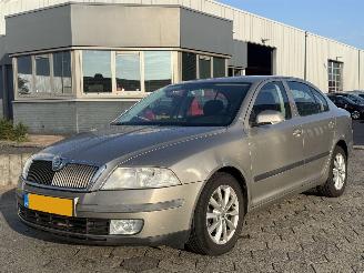 Avarii autoturisme Skoda Octavia 1.6 FSI Ambiente Attractive Business AUTOMAAT 2008/4