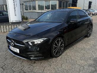 uszkodzony samochody osobowe Mercedes A-klasse 200 Launch Edition 2019/7
