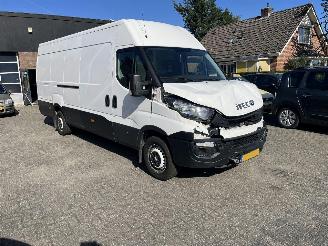 skadebil bedrijf Iveco Daily 35S12 V 2.3 410 H3 MAXI XXL. 2018/3