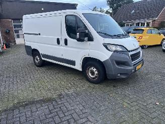 škoda dodávky Peugeot Boxer 2.0 HDI L1H1 Premium dubbel schuifdeur. 2016/12