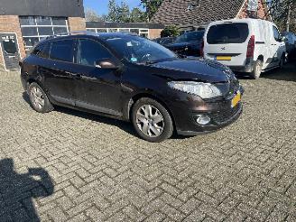 krockskadad bil auto Renault Mégane 1.5 dCi Expression combi. 2013/9