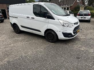Avarii auto utilitare Ford Transit Custom 2.0 TDCI L1H1 TREND. 2017/4