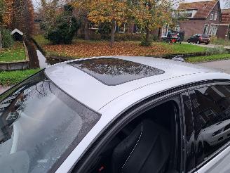 BMW 3-serie 320i high executive automaat picture 6