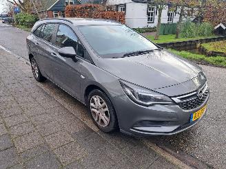  Opel Astra SPORTS TOURER 1.0i online edition 2018/1