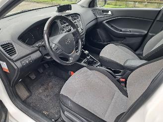 Hyundai I-20 1.2 HP-i-motion picture 3