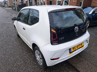 Volkswagen Up! 1.0 bmt take up picture 6