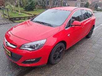 Auto incidentate Opel Astra 1.4 TURBO SPORT 2015/1