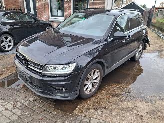 skadebil auto Volkswagen Tiguan 1.4 TSI comfort line 2018/10