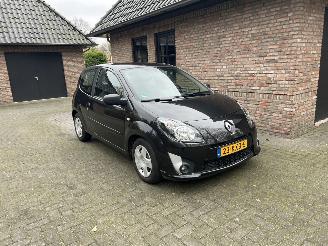 Avarii autoturisme Renault Twingo 1.2 16V DYNAMIQUE AUTOMAAT AIRCO 2010/3