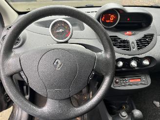 Renault Twingo 1.2 16V DYNAMIQUE AUTOMAAT AIRCO picture 23