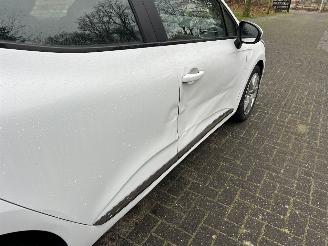 Renault Clio 1.0 TCe ZEN NAVI picture 12