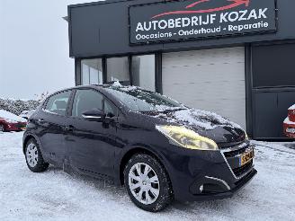 Schadeauto Peugeot 208 1.0 Pure Tech Access AIRCO PDC CRUISE 2016/3