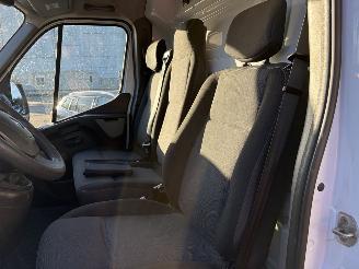 Renault Master T35 2.3 dCi L2H3 AIRCO NAVI picture 16