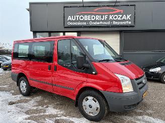 krockskadad bil bedrijf Ford Transit 330S 2.3-16V 2010/6
