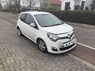 Vrakbiler auto Renault Twingo 1.5 Dci 2012/6