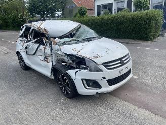 Vrakbiler auto Suzuki Swift 1.2-16V 2016/1