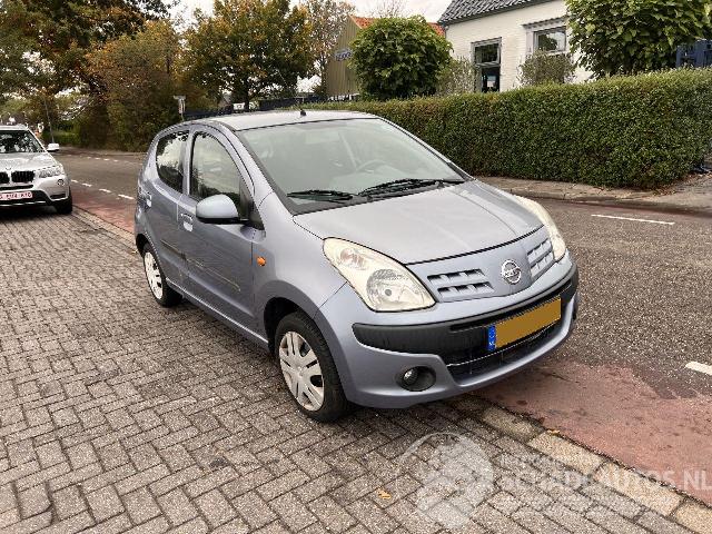 Nissan Pixo