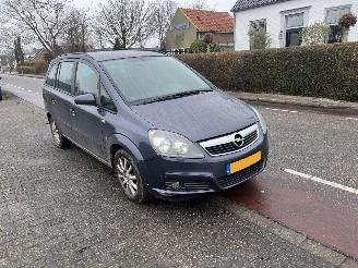 Opel Zafira 1.6-16V 2007/6