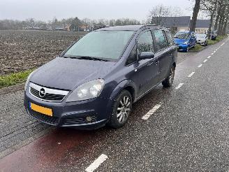 Opel Zafira 1.6-16V picture 2