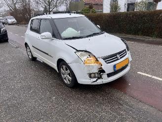 skadebil auto Suzuki Swift 1.3 VVT 2009/10