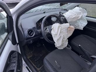 Volkswagen e-Up! e-UP picture 5