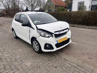 krockskadad bil auto Peugeot 108 1.0-12V 2017/10