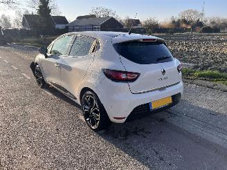 Renault Clio 1.2 TCe Intens AUTOMAAT picture 4