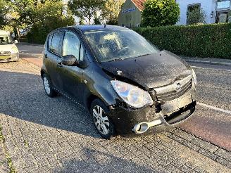 uszkodzony samochody osobowe Opel Agila 1.0-12V 2012/6