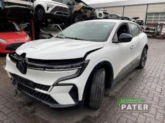 Salvage car Renault Mégane E-Tech Megane E-Tech (RCB), SUV, 2021 60 kWh 2023/2