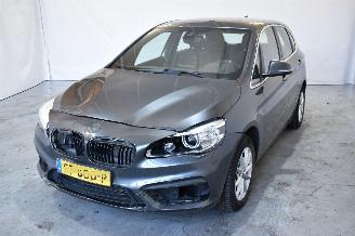 BMW 2-serie 218i Essential picture 3