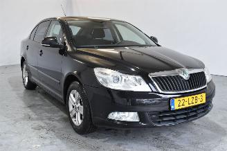 krockskadad bil auto Skoda Octavia 1.2 TSI Ambition Bns 2010/7