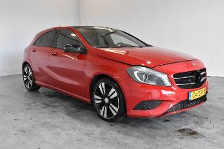 škoda osobní automobily Mercedes A-klasse 180 Ambition 2013/1