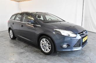 krockskadad bil auto Ford Focus 1.0 EcoB. Titanium 2012/8