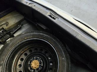 Toyota Avensis 1.6 VVTi Terra picture 14