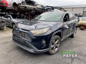 demontáž osobní automobily Toyota Rav-4 RAV4 (A5), Terreinwagen, 2018 2.5 Hybrid 16V AWD 2019/10