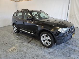 skadebil auto BMW X5 3.0i Executive 2004/6