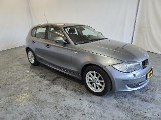 uszkodzony samochody osobowe BMW 1-serie 118i Bussines Line 2010/11
