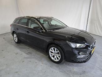 skadebil auto Seat Leon SPORTSTOURER 1.5 TSI Style L.Ed. 2021/4