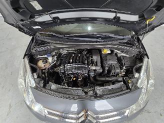 Citroën C1 1.0 VTi Collection picture 13